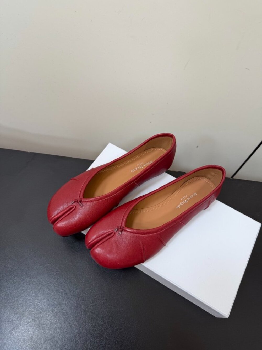 Maison Martin Margiela Tabi Ballet Flats - Picture 3 of 9